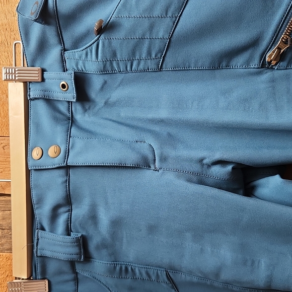 Oakley ski pants - Picture 2 of 5